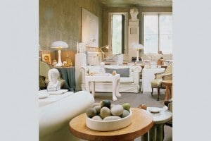 1970s decorator John Dickinson's San Francisco home with his iconic paw-footed table. ©John Vaughan, SF A Certain Style